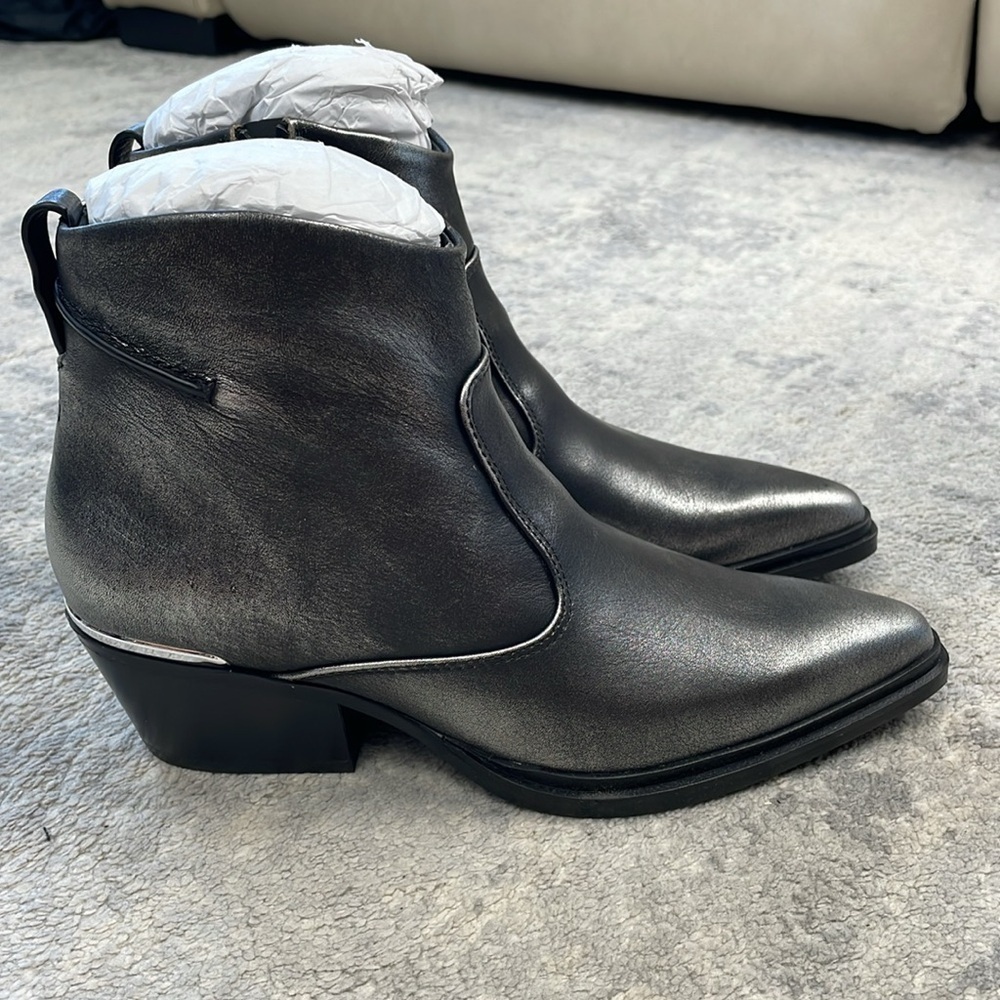 New Sarto by Franco Sarto Blake Pointed Toe Bootie Ankle Boot Metallic Sz 6 - Picture 6 of 12